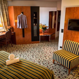 Hotel Mercure Grand Hotel Biedermeier Wien cazare Viena