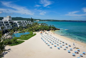 Hotel The Moon Beach Museum Resort cazare Ishikawa