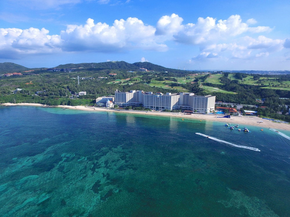 Hotel Rizzan Sea Park Hotel Tancha Bay