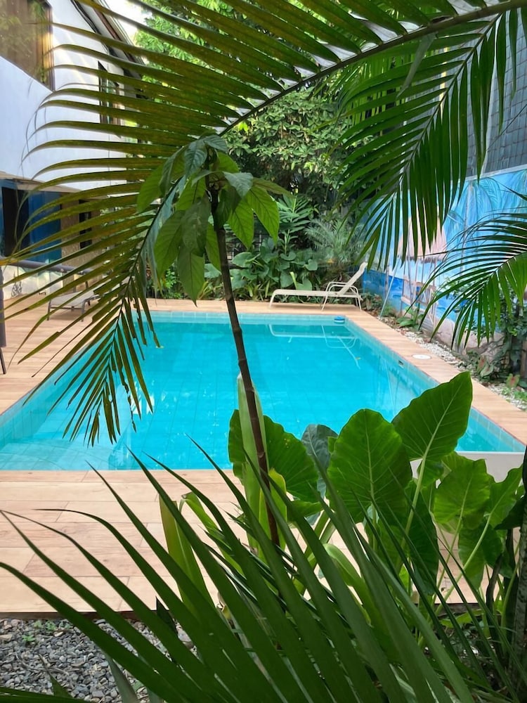 Hotel Be My Guest Cabinas