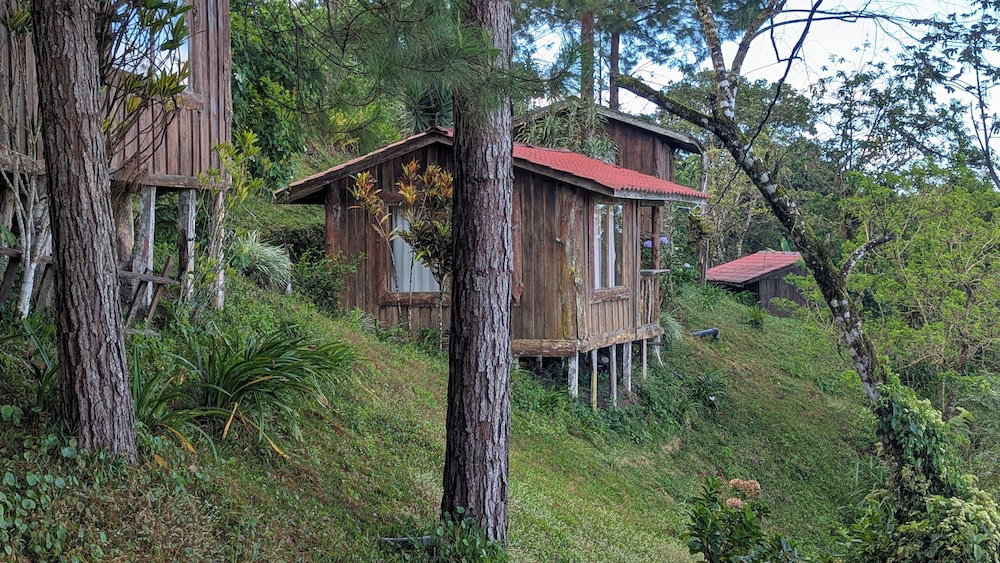 Hotel Campos De Oro Wilderness Lodge