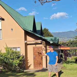 Hotel Casa Luna Is Your Best Option Near Poás Volcano! cazare Sabanilla