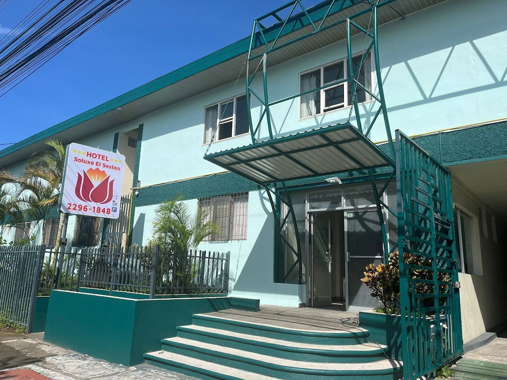 Hotel Soluxe El Sesteo