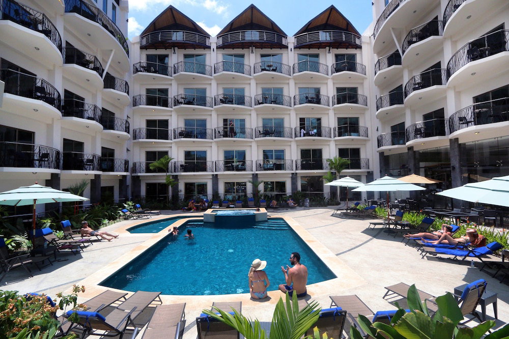 Hotel Pacific Suites Boutique Hotel & Bistro