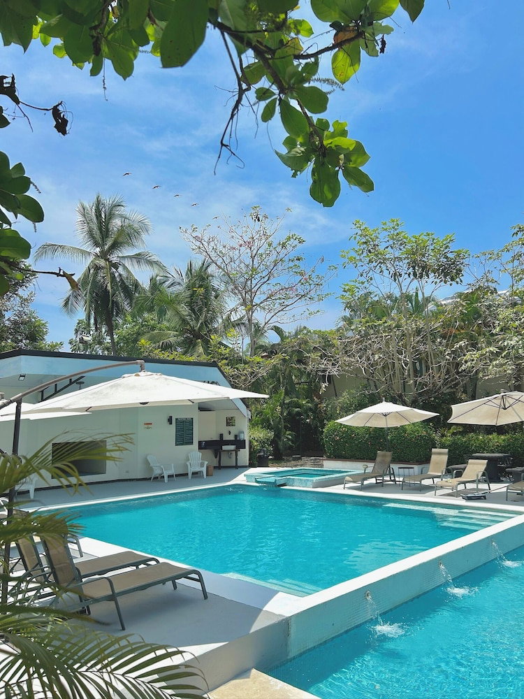 Hotel Hotel Cocomar Beachfront Hotel