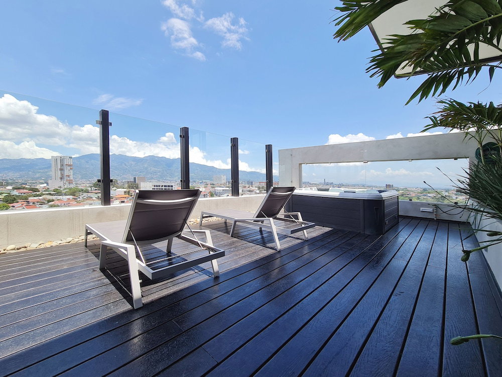 Hotel Bee Suites San Jose - Escalante