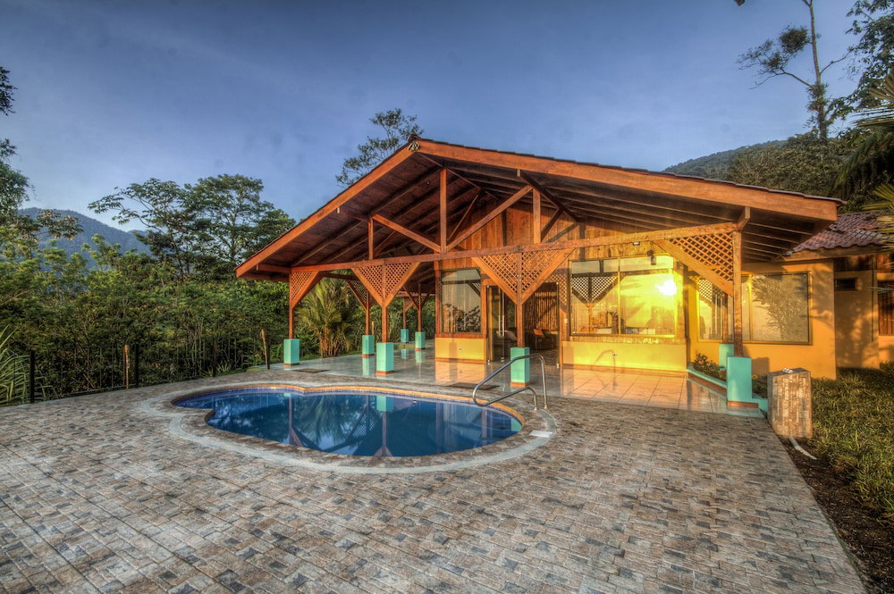 Hotel Arenal Waterfall Lodge