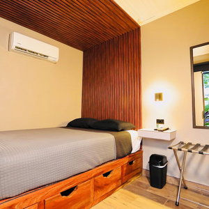 Sejur Boutique Hotel Containers vacanta Florencia