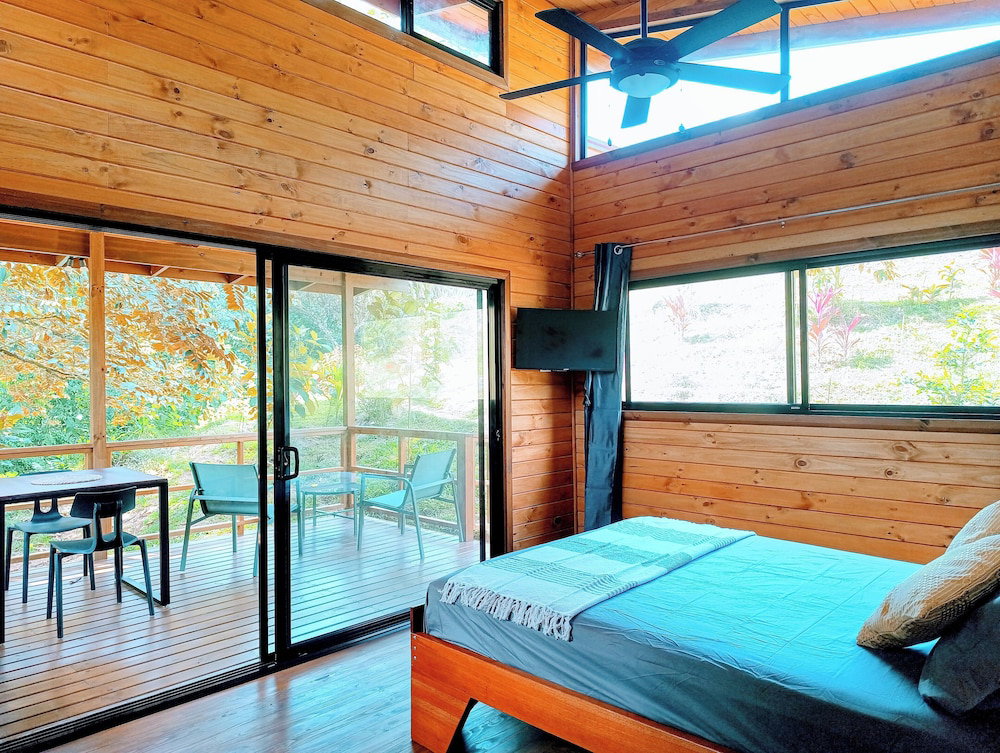 Hotel Thoas Lodge