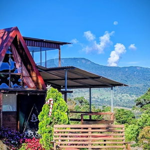 Hotel Chalets Vistas Del Poas cazare Vara Blanca
