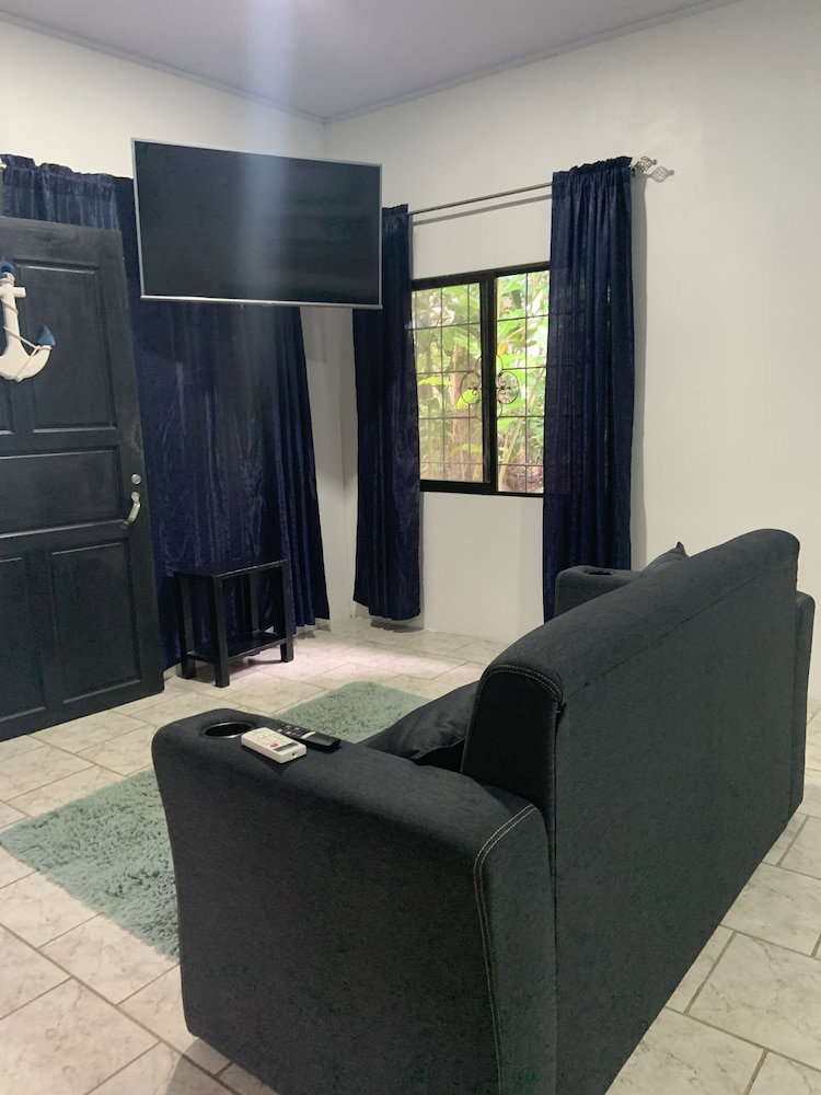 Hotel Beachfront Apartment Punta Uva