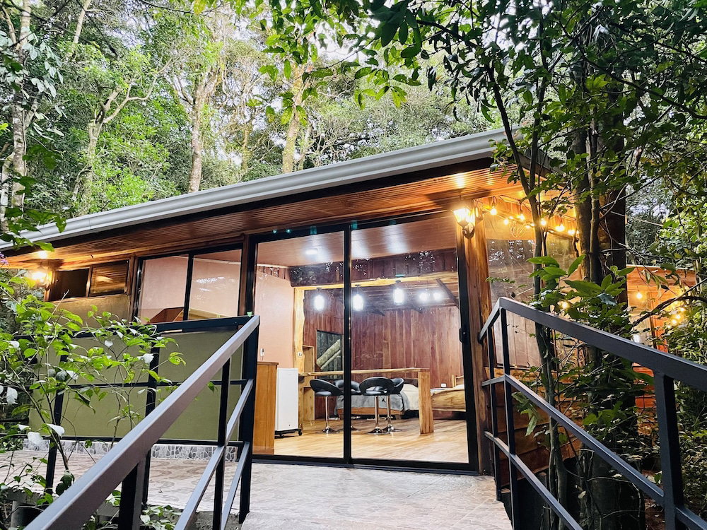 Hotel Cabañas La Montaña