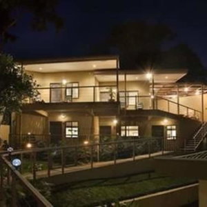 Hotel Out Of Bounds Hotel cazare San Rafael