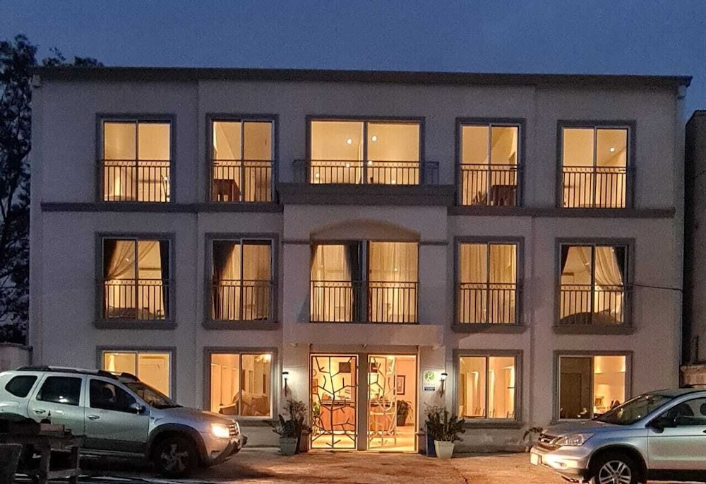 Hotel Lop Inn