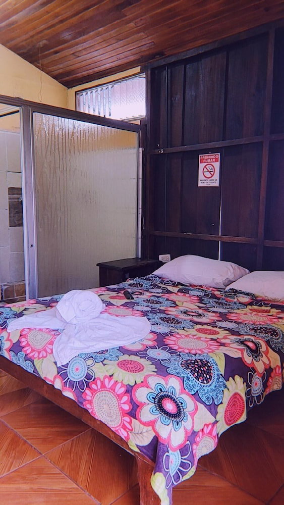 Hotel Alpha Arenal - Hostel