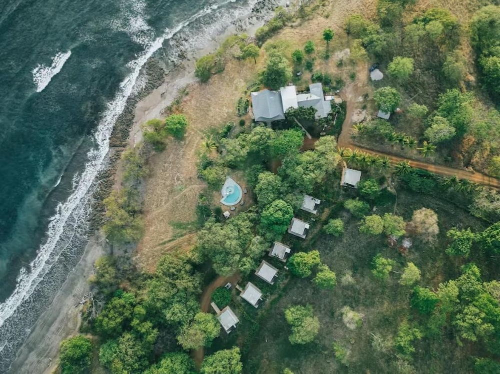 Hotel Bohemian Luxury Bungalows