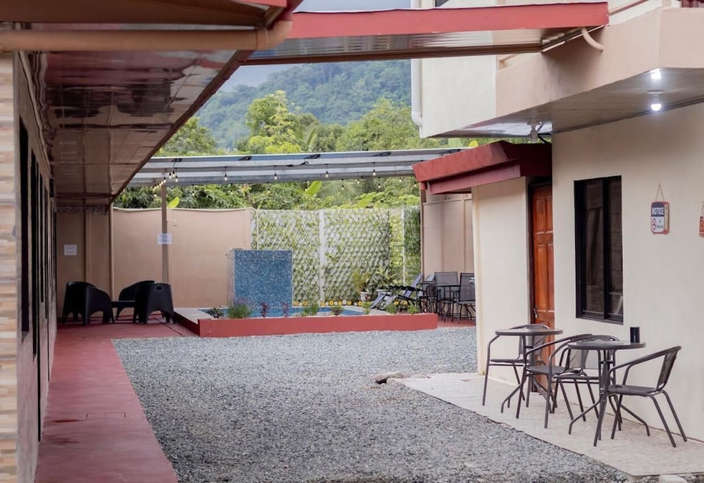 Hotel Macaws Villa