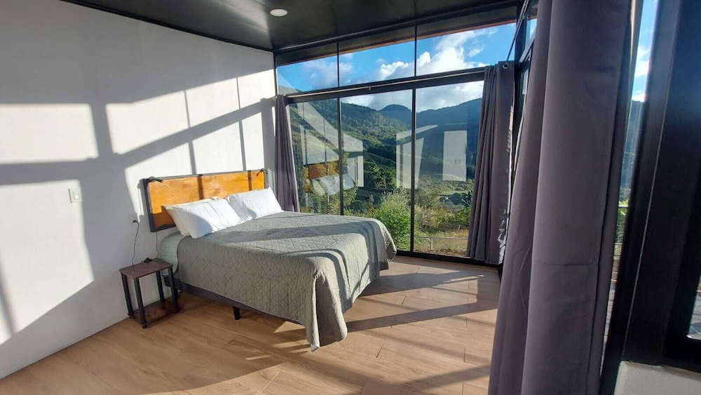 Hotel Monbellis
