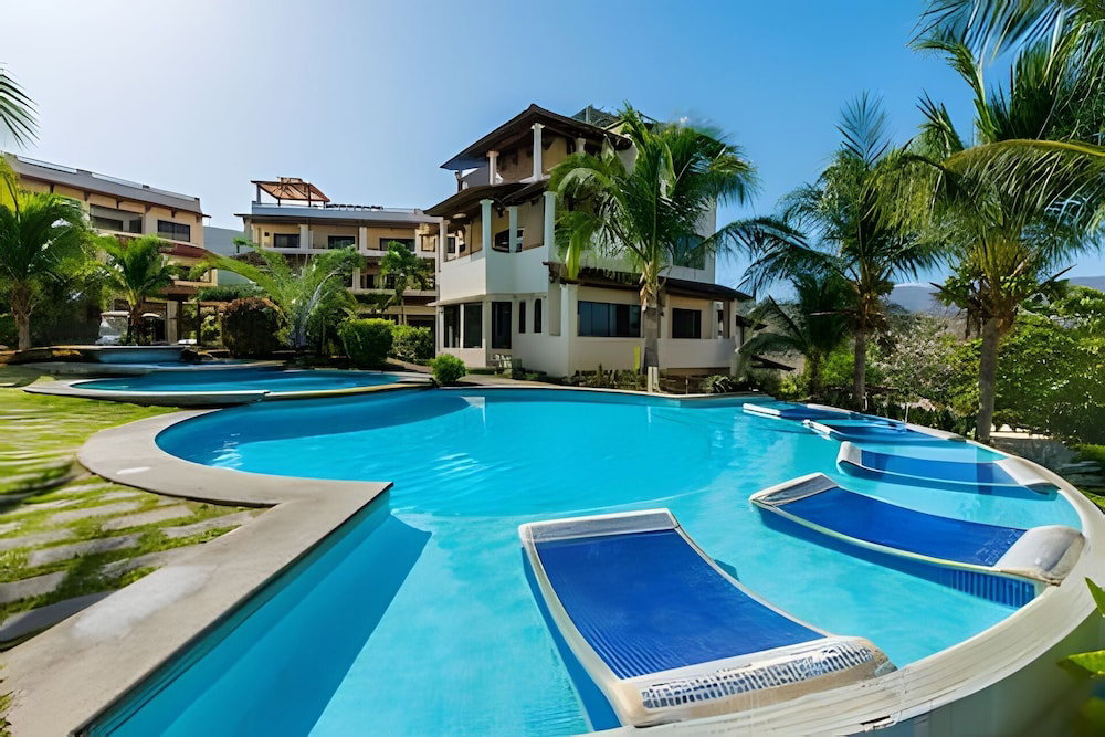 Hotel Coco Sunset Hills 52