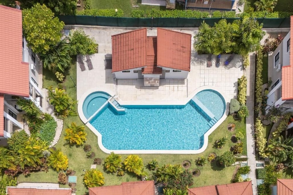 Hotel Horizon Homes By Suerte Tour