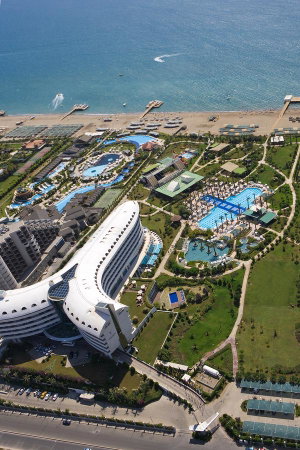 Hotel Concorde De Luxe Resort cazare Lara
