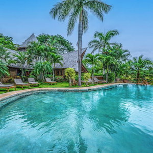 Hotel El-Sabanero Eco Lodge cazare Tamarindo