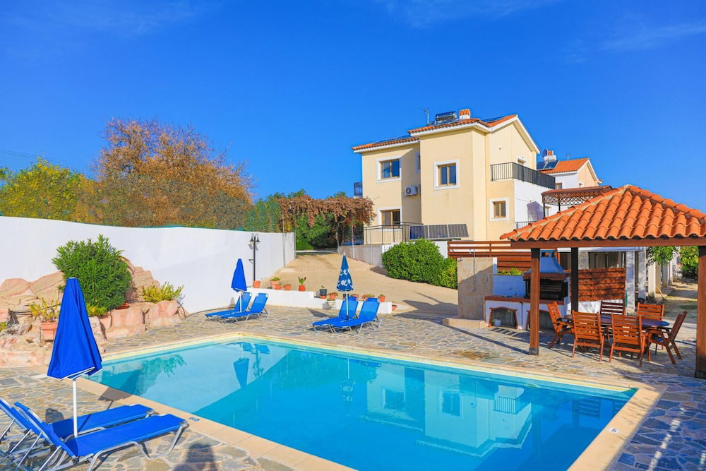 Hotel Villa Ira Finiki In Latchi