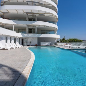 Sejur Starlet 1-Br Apt. & Pool In Larnaca vacanta Meneou