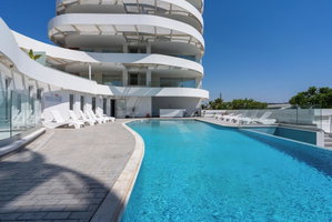 Hotel Starlet 1-Br Apt. & Pool In Larnaca cazare Meneou