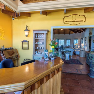 Sejur Hotel Barons Resort vacanta Barrio Jesus