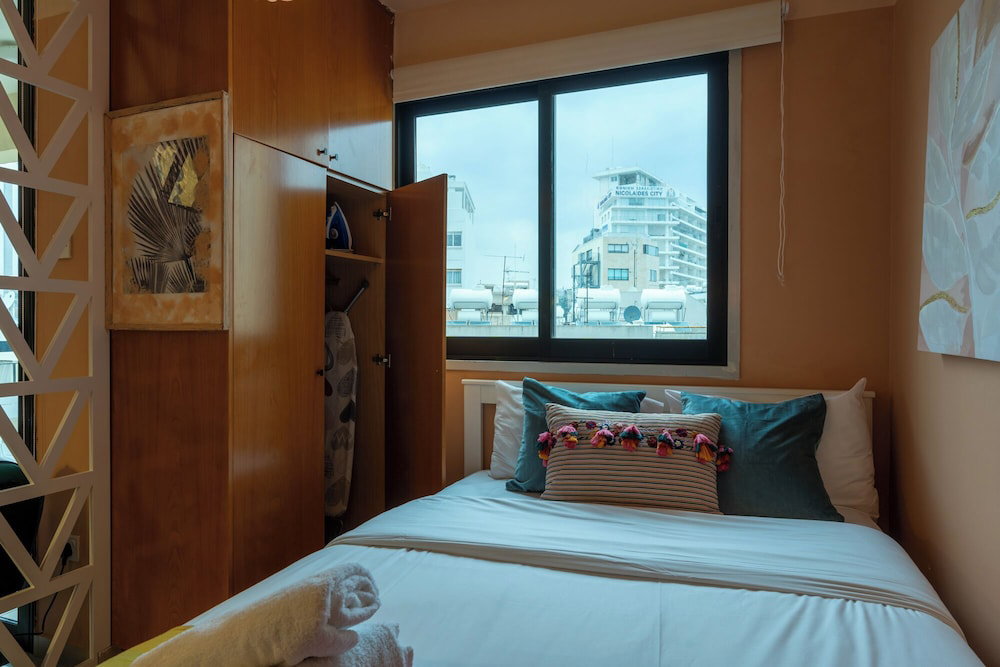 Johny's Spot - 1Br & Balcony In Larnaca