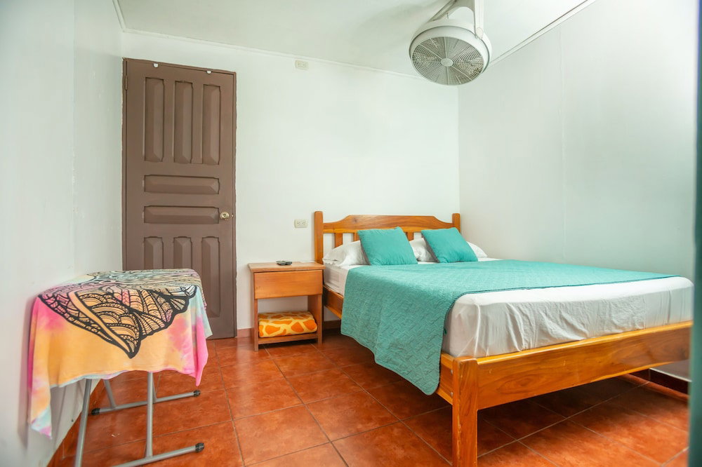 Hotel Hostal Nuevo Arenal