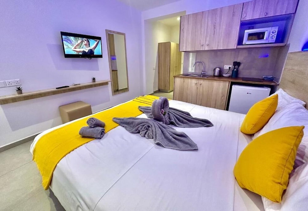 Hotel Sun Plaza Suites - Adults Only