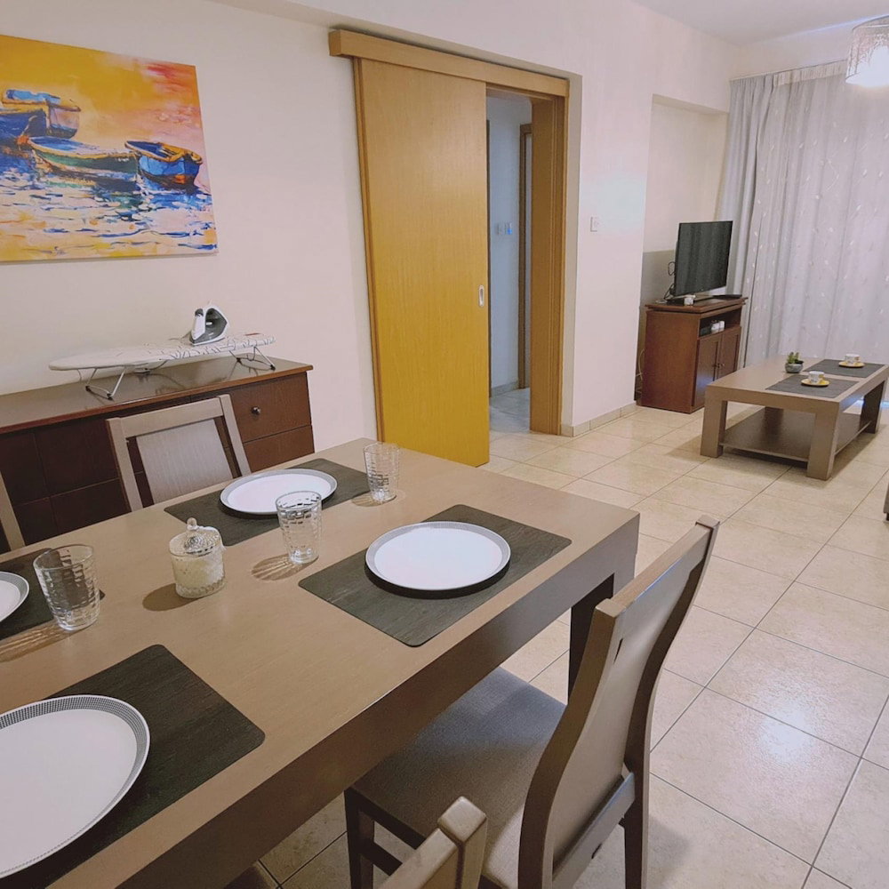 Hotel 13 Lca - Stay Suncity Apartment