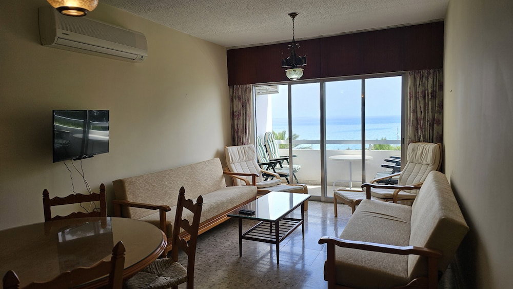 Hotel 74 Lca - Stay Sea Gate Apartment