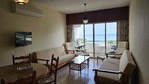 Hotel 74 Lca - Stay Sea Gate Apartment cazare Meneou