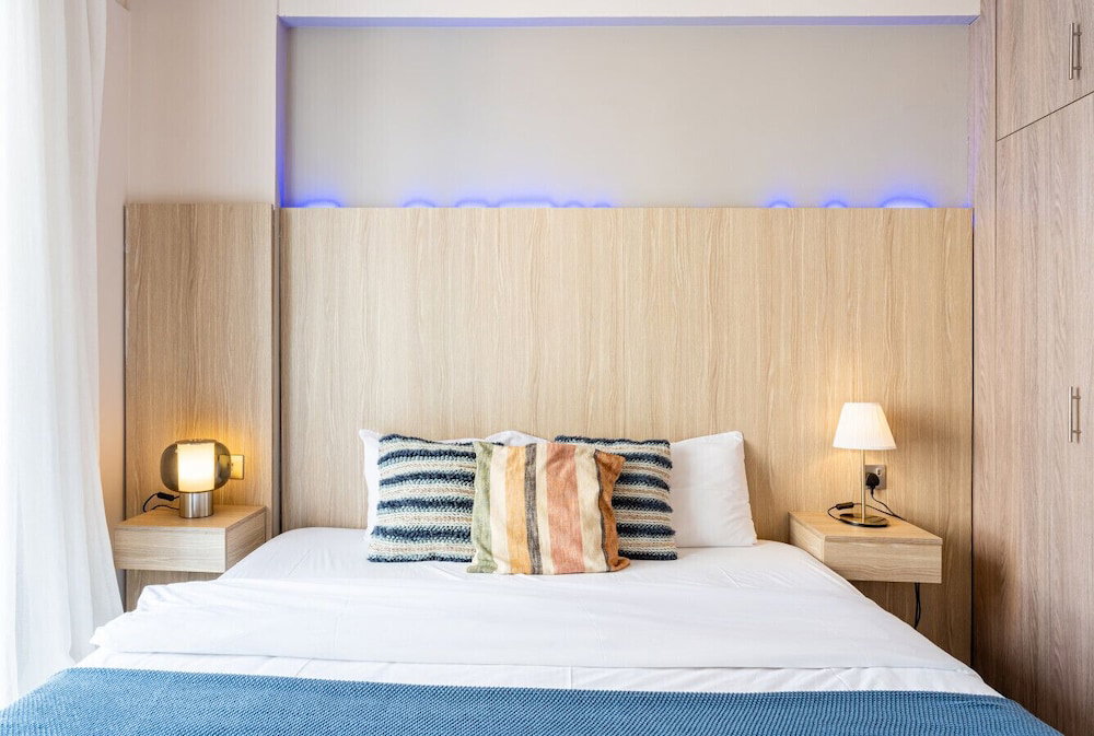 Beach Daze 1-Br Apt By Finikoudes Beach