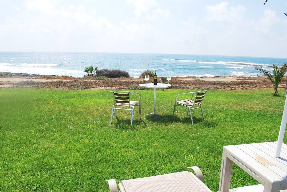 Hotel Sea Front Villa, Heated Private Pool, Amazing Location Paphos 323