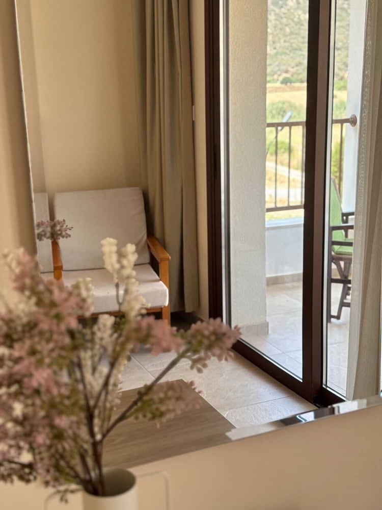 Vina Oliva Resort