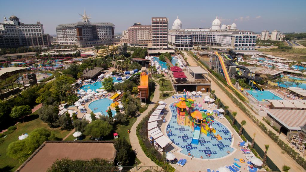 dal travel Saturn Palace Resort