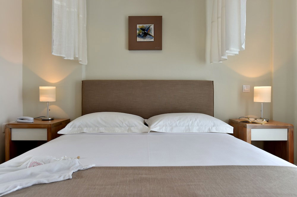 Aella Residence