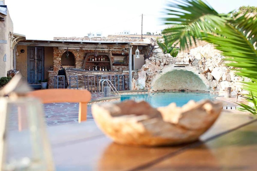 Hotel Anthippi Guest House
