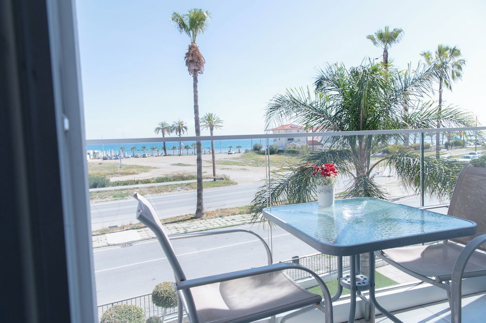 Hotel Themis Apartments
