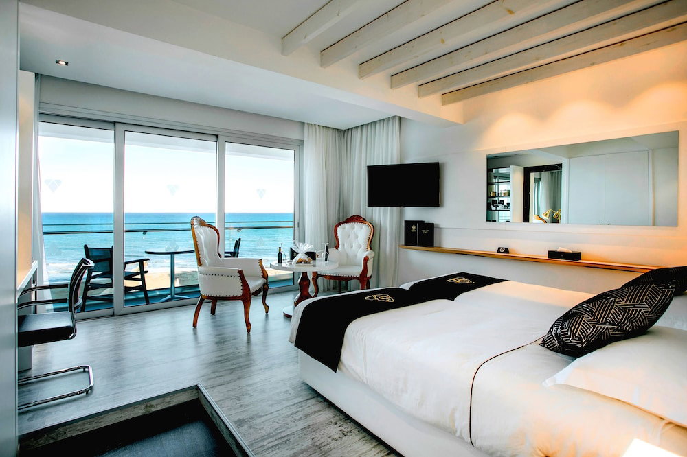 Hotel The Ciao Stelio Deluxe Hotel - Adults Only