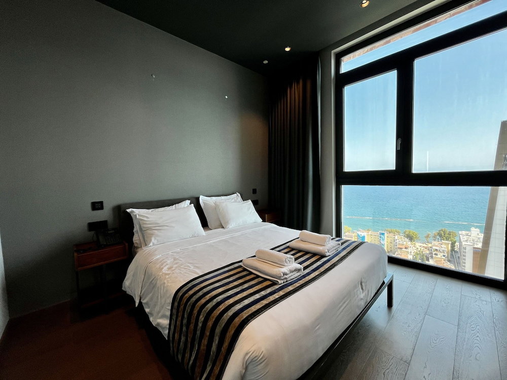 Hotel 128 Lim - 2006 Stay Only Tower Suite