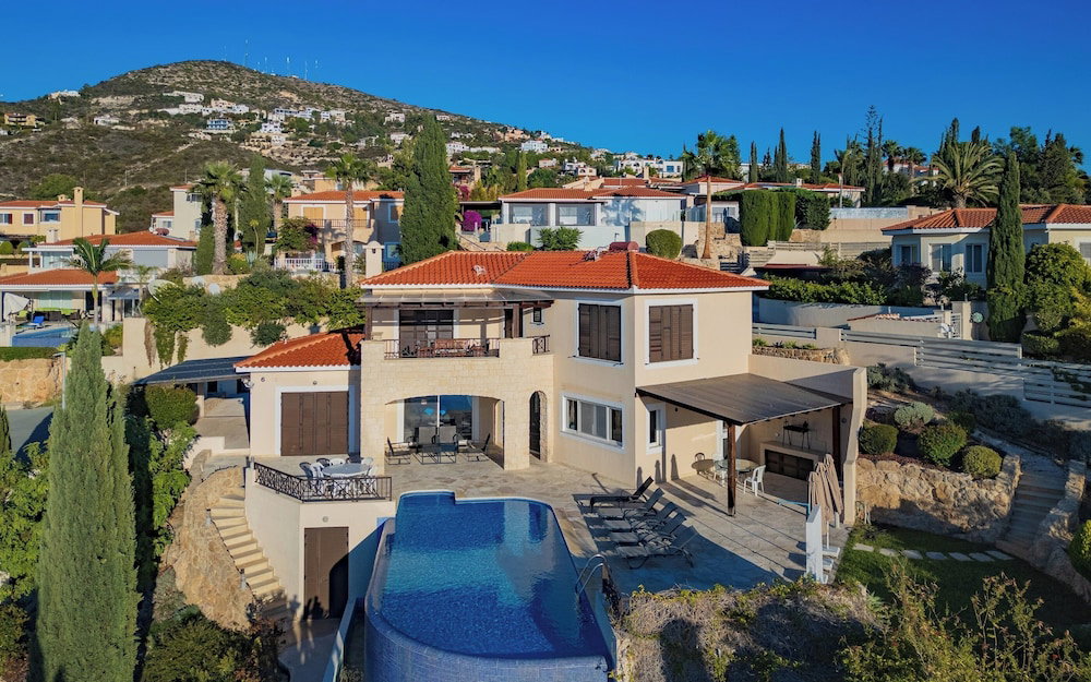 Hotel Resitour - Perneri Villas