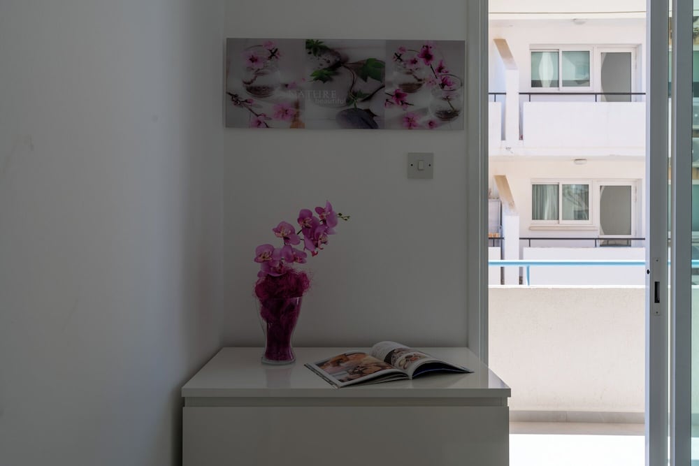 Andrea 3-Br Apt In Mackenzie With Pool