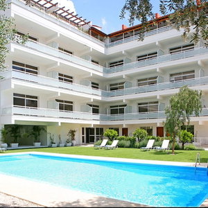 Hotel Corina Suites And Apartments cazare Germasogeia