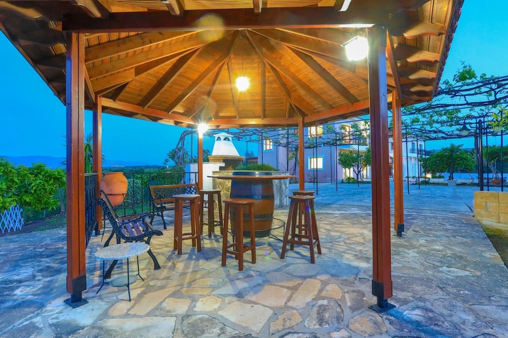 Hotel Villa Athina Finiki In Latchi