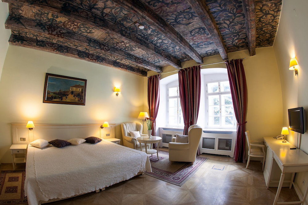 Hotel Tyn Yard Residence